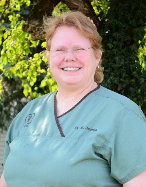 Eleanor Jones DVM