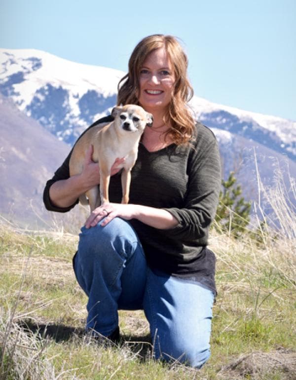 Melanie Thompson DVM
