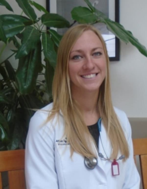 Dr. Stephanie Gross DVM