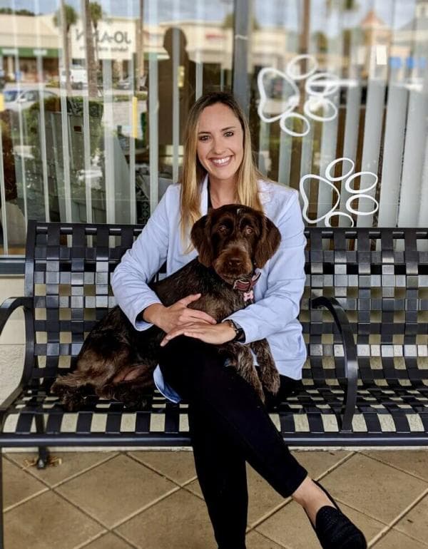 Dr. Sara Velic
