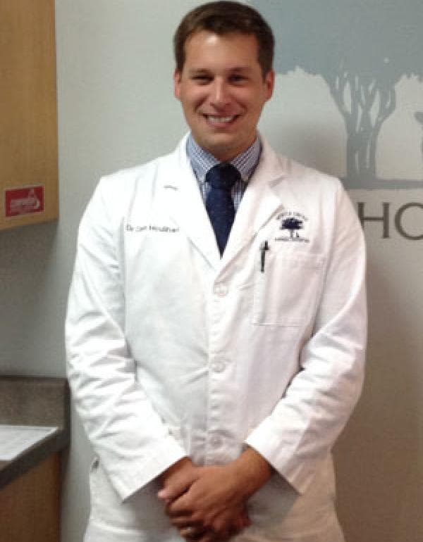 Daniel Houlihan DVM, FFCP