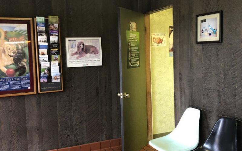 Find Pet Care Information and Veterinarians in Bowmanville, Illinois Find Pet Care Information and Veterinarians in Bowmanville, Illinois